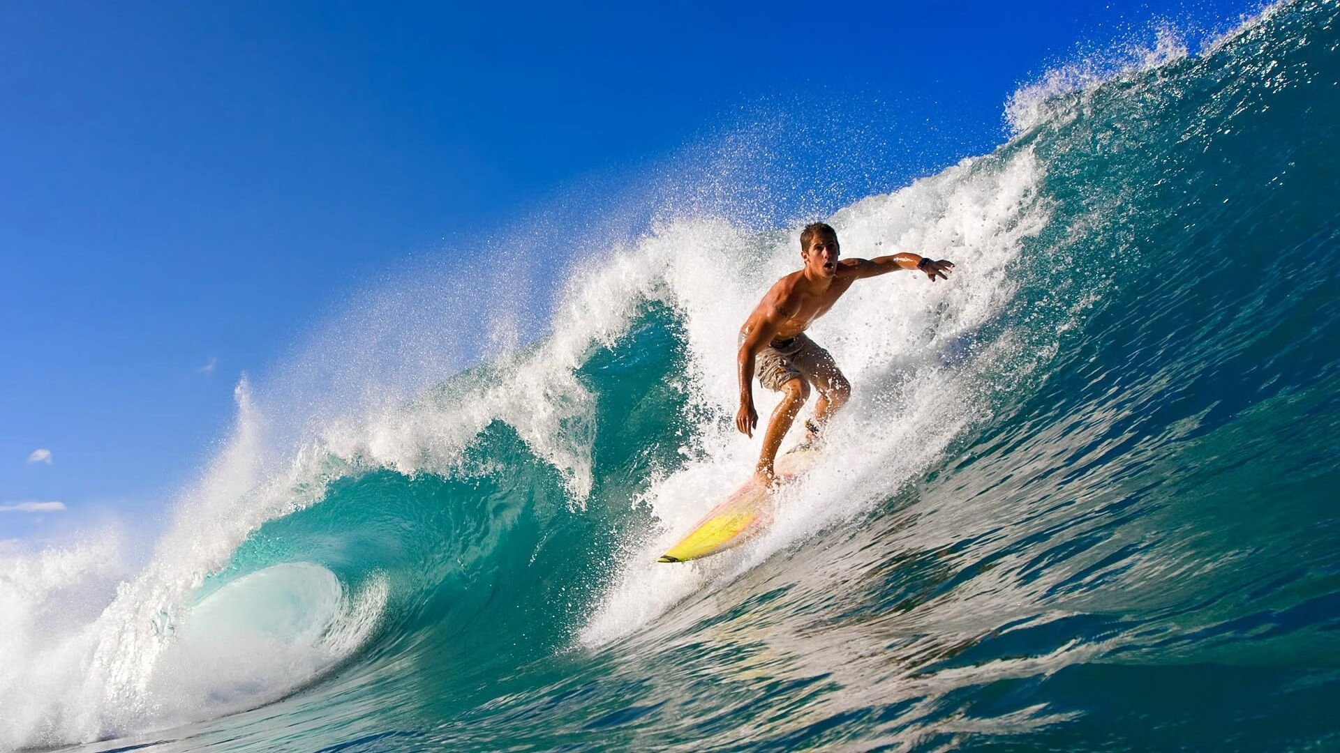 电竞热潮席卷全球,职业联赛收视率创新高,青少年选手崭露头角