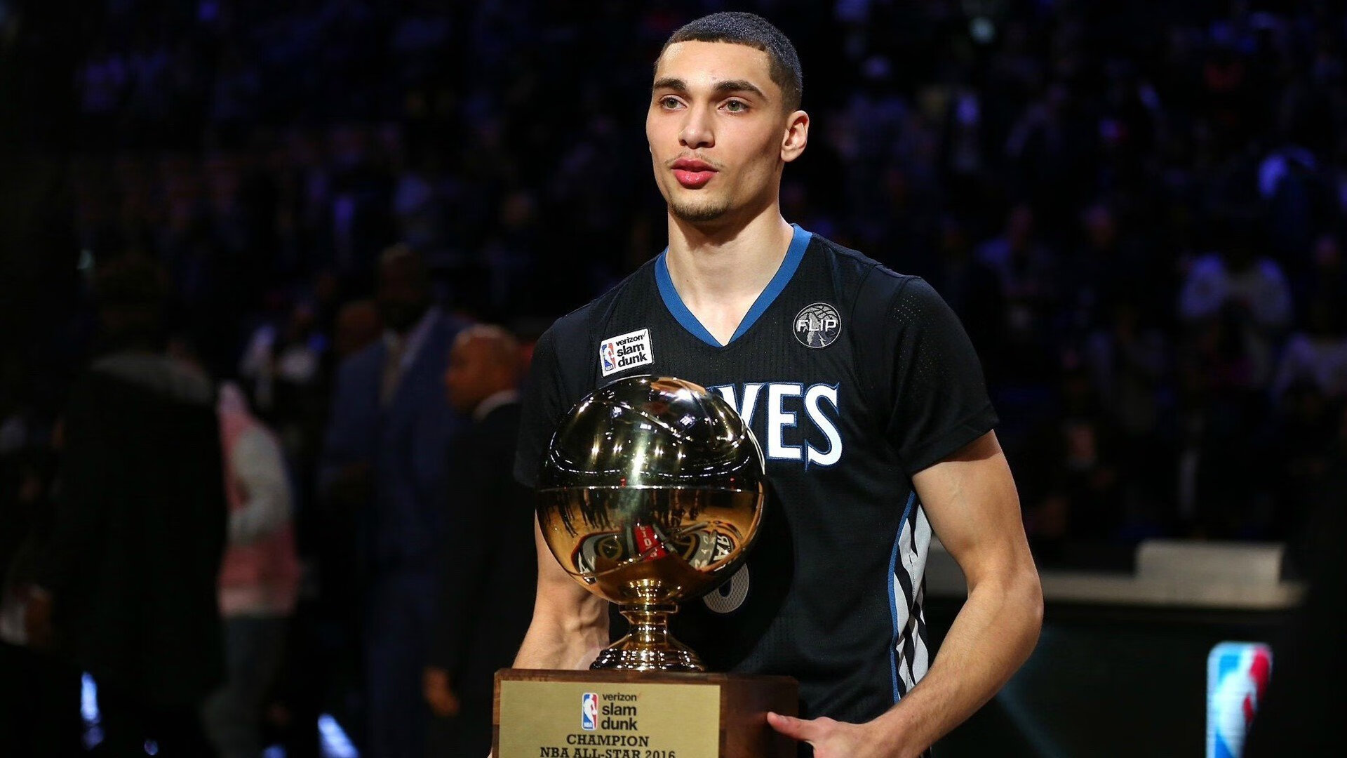 天才新星上演帽子戏法,助球队豪取三连胜